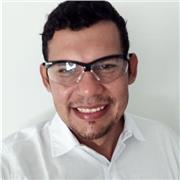 Experto en tecnología! 
Ofrezco clases de informática en todos los niveles ( aprendiz o avanzado) con formatos de estudio fácil y rápido aprendizaje